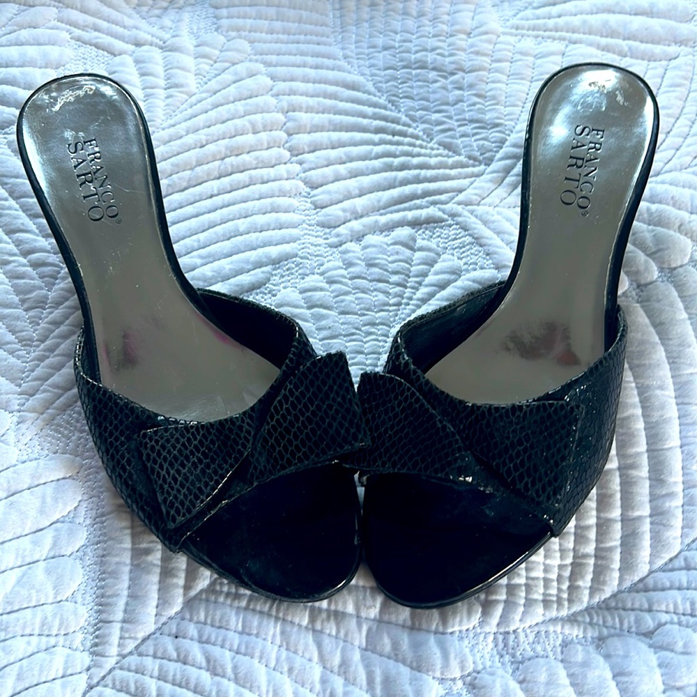 Snake leather sandals